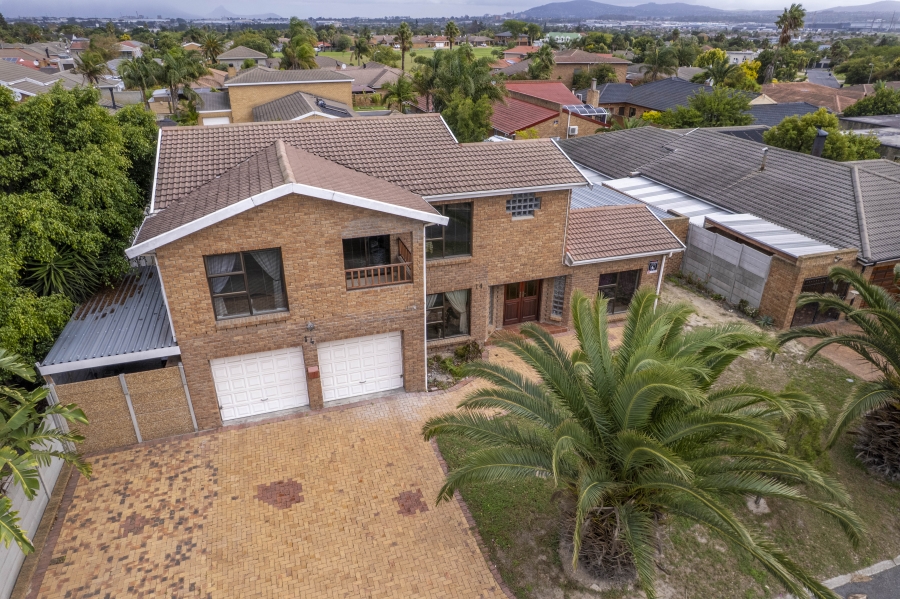 4 Bedroom Property for Sale in Rouxville Western Cape